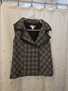 Christopher & Banks Black and White Vest Size Small